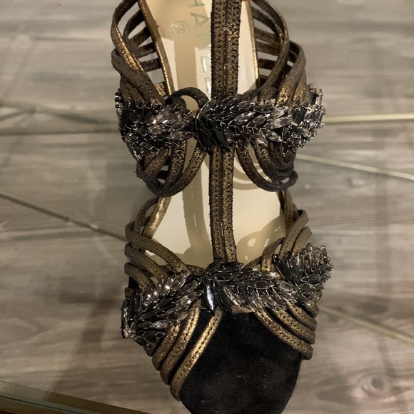 Chanel Heels - Picture 1 of 11